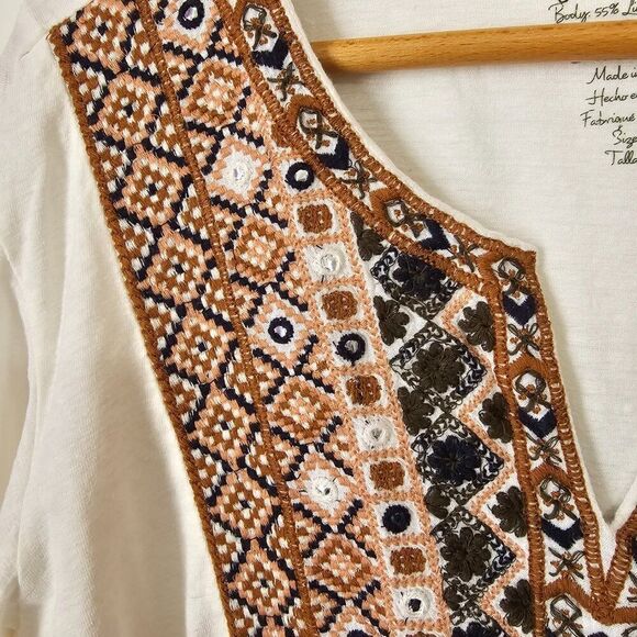 EUC CHICO'S LINEN BLEND EMBELLISHED SPLIT V SCOOP NECK BOHO TOP SIZE 2 WMNS L - Picture 4 of 13